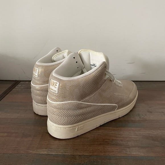 NIKE AIR PYTHON PREMIUM HI SNEAKER TRAINER SPORT MEN SHOES SNAKE SKIN SIZE 8 - Picture 3 of 7